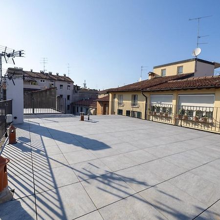 Appartamento Terrazza Cavour Brescia Bagian luar foto