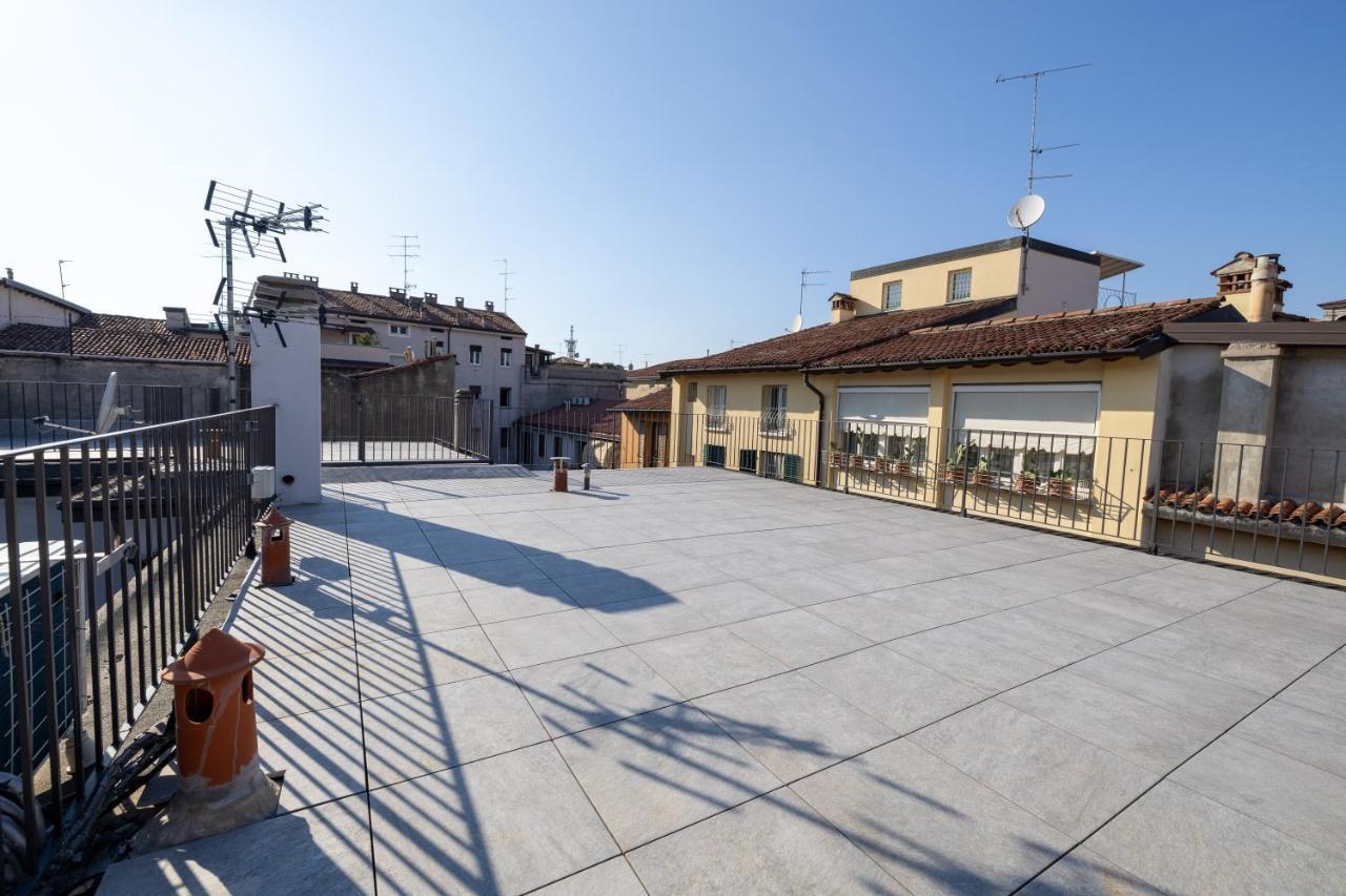 Appartamento Terrazza Cavour Brescia Bagian luar foto