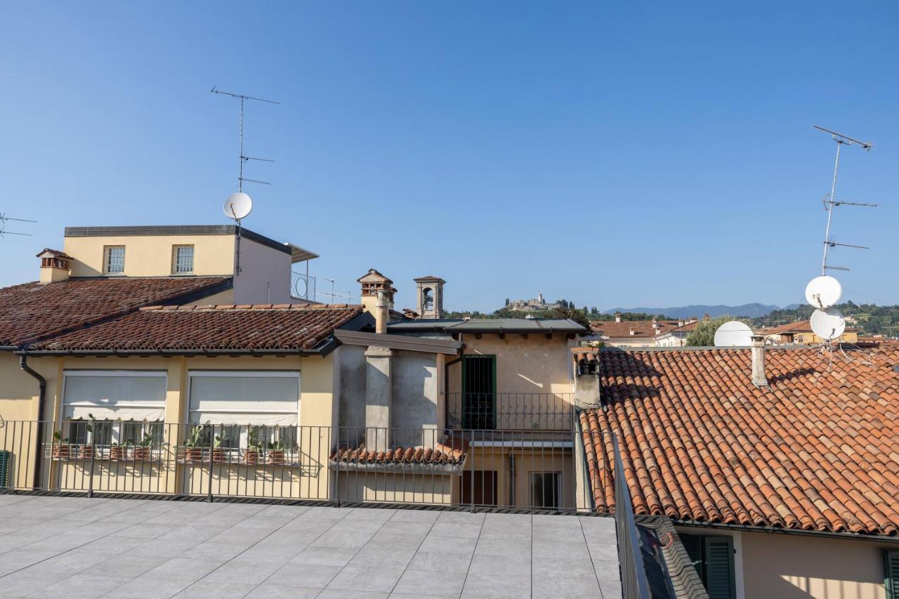 Appartamento Terrazza Cavour Brescia Bagian luar foto